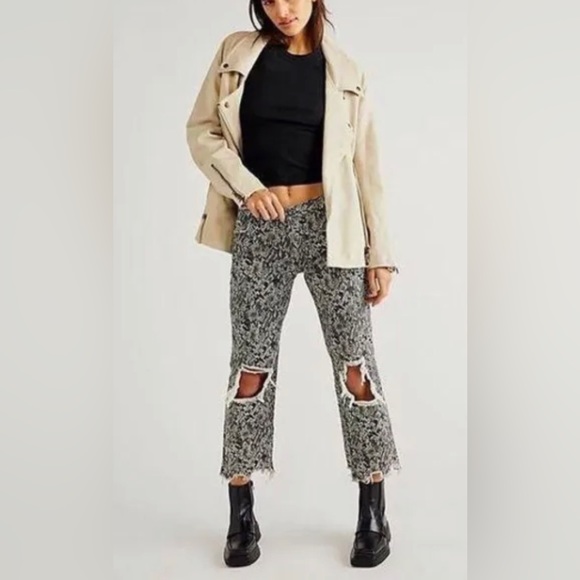 Free People We The Free Jeans Maggie Printed Jeans Size 24. B19 - Picture 1 of 6